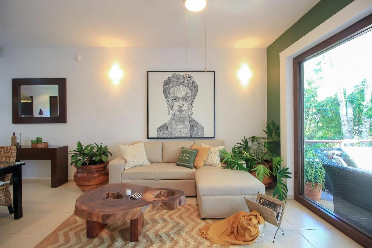 Amazing 2 Bedrooms Condo With Pool Facilities, Balcony And High Speed Internet Akumal Apartment